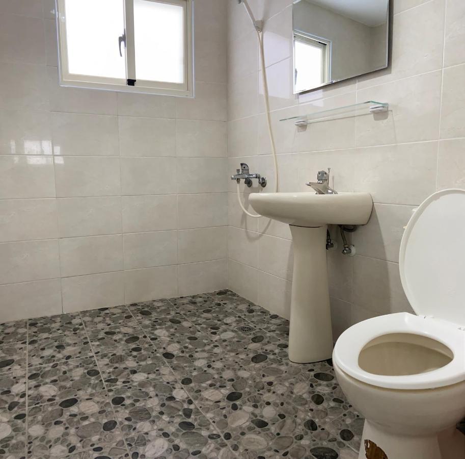 J Lin Hostel Кэньдин Экстерьер фото