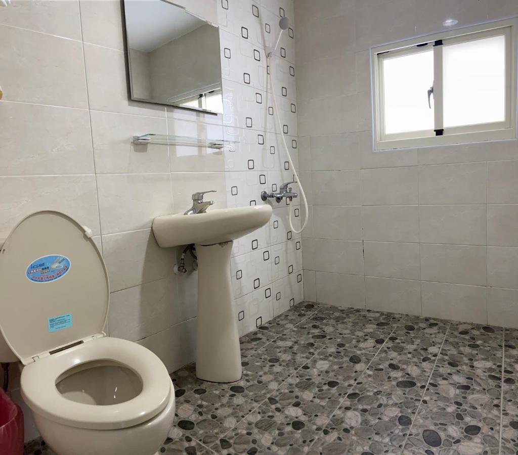 J Lin Hostel Кэньдин Экстерьер фото