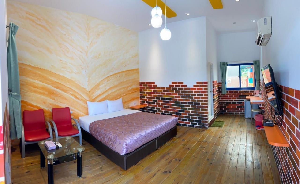 J Lin Hostel Кэньдин Экстерьер фото