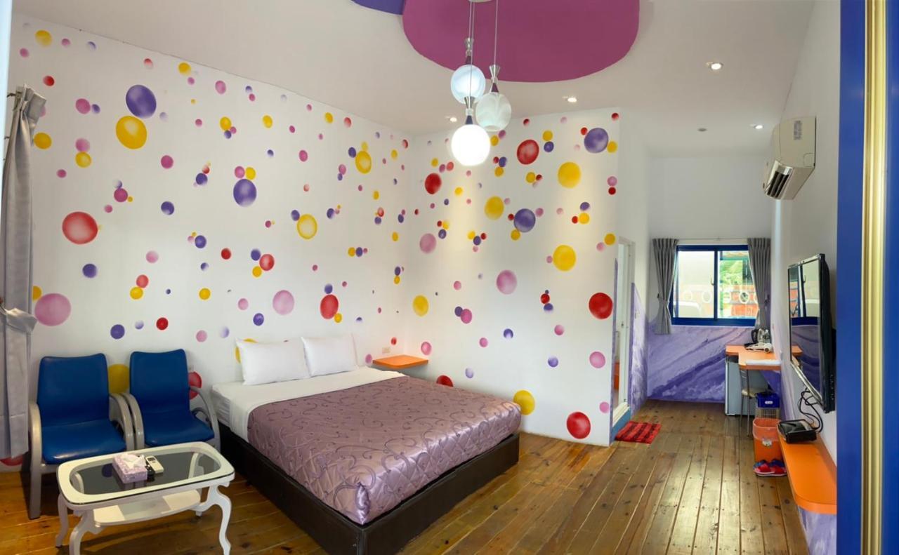 J Lin Hostel Кэньдин Экстерьер фото