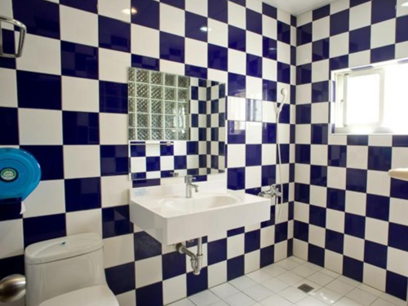 J Lin Hostel Кэньдин Экстерьер фото