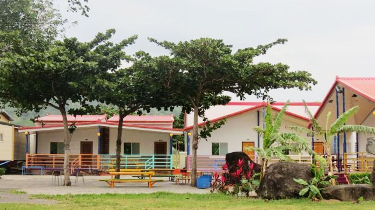 J Lin Hostel Кэньдин Экстерьер фото